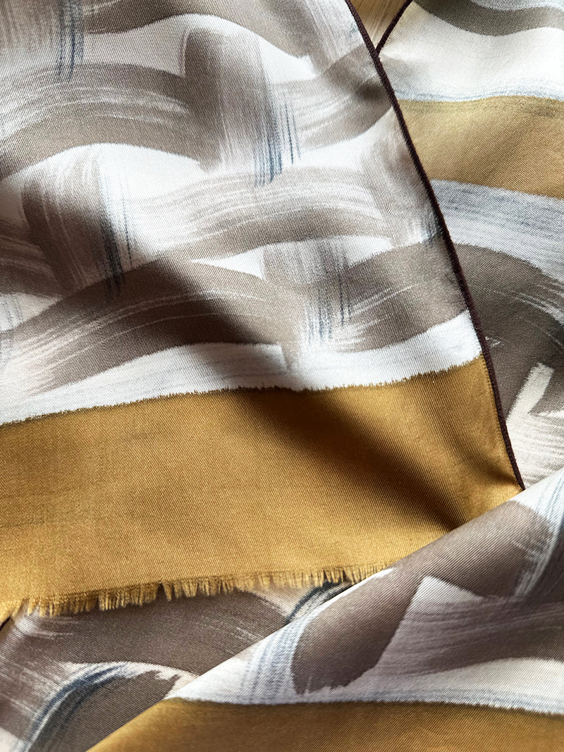 Langwerpige zijden sjaal