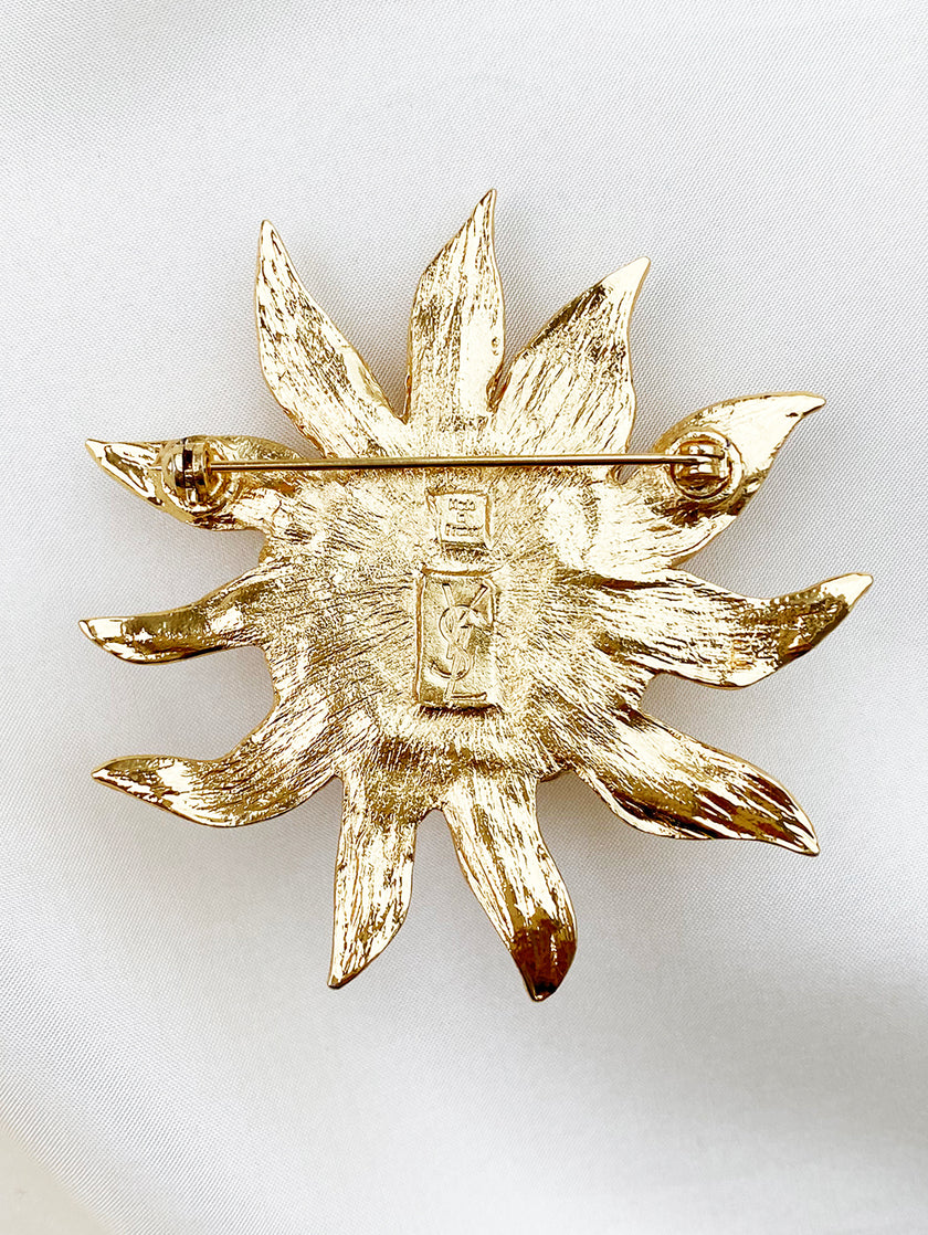 Zonnebloem broche door Robert Goossens