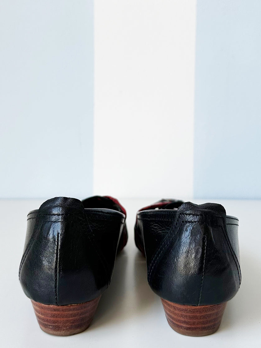 Gevlochten leren instappers