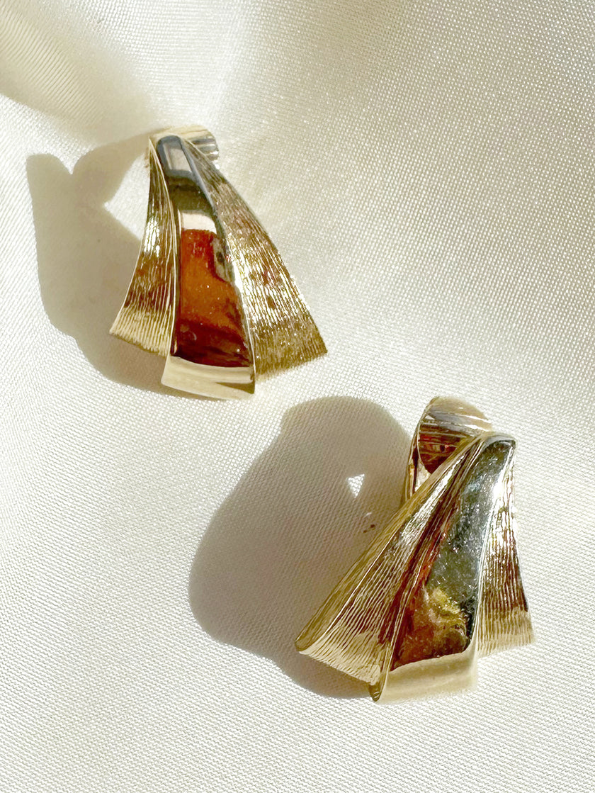 Gouden clip oorbellen