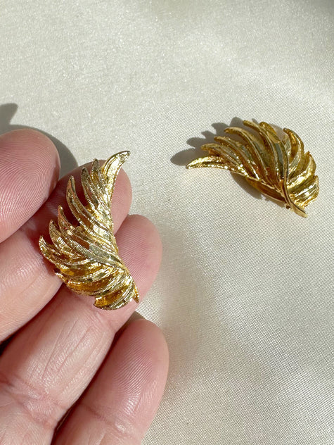 Gouden vleugel clip oorbellen