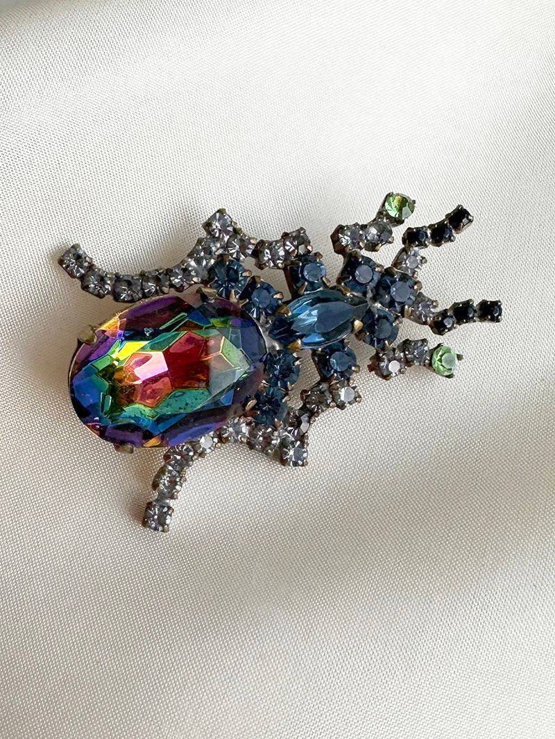 Kristalglazen kever broche