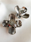 Zilveren statement clip oorbellen
