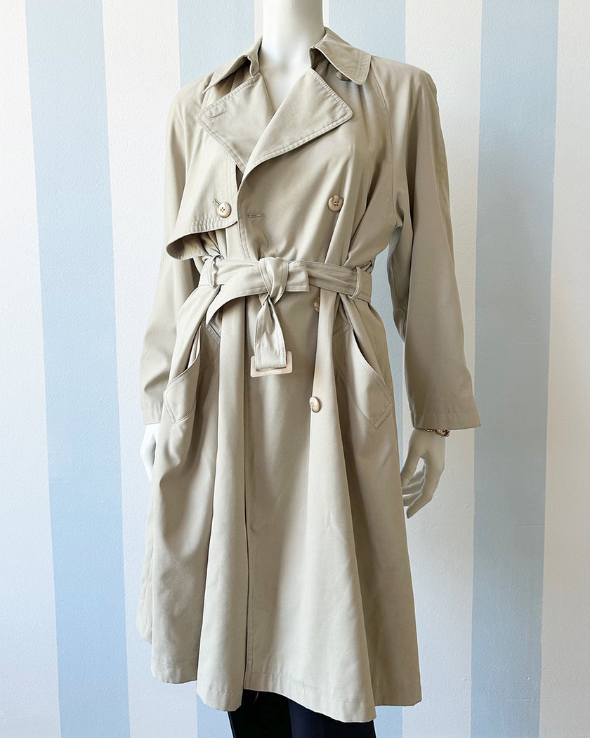 Ecru trenchcoat