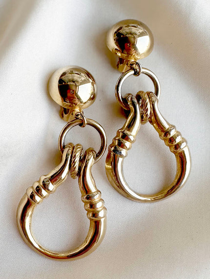 Gouden clip oorhanger