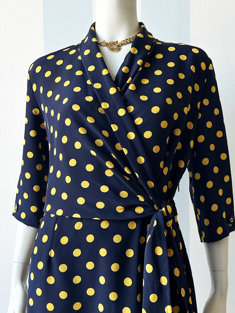 Overslagjurk met polkadots
