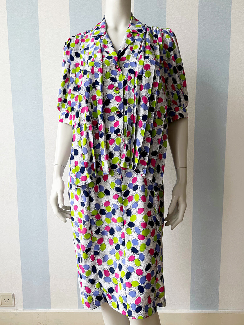 Vintage printjurk met geplisseerde sjaal