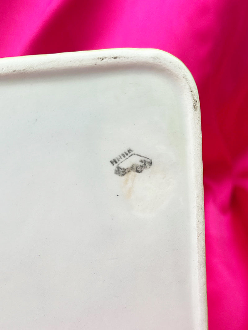 Barbotine doos met walnoten