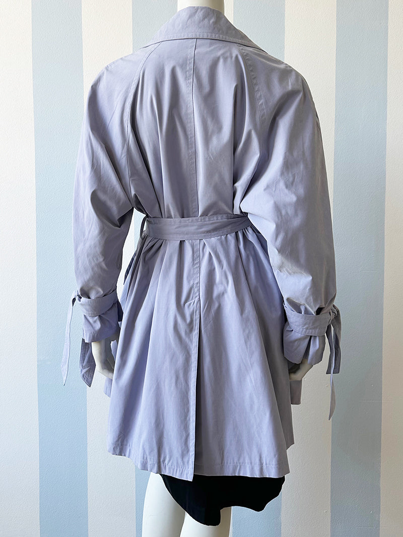 Korte lila trenchcoat