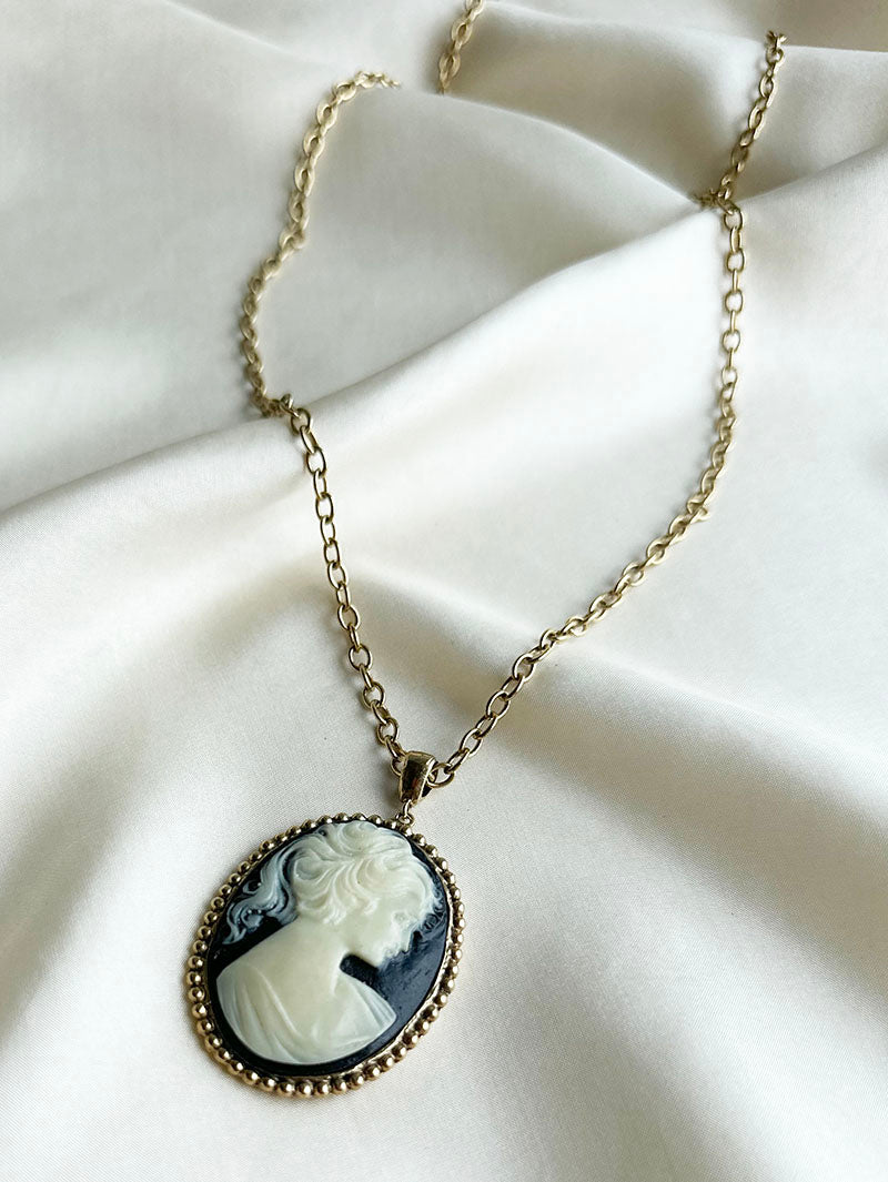 Lange camee designer ketting
