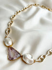 Gouden ketting met grote parels