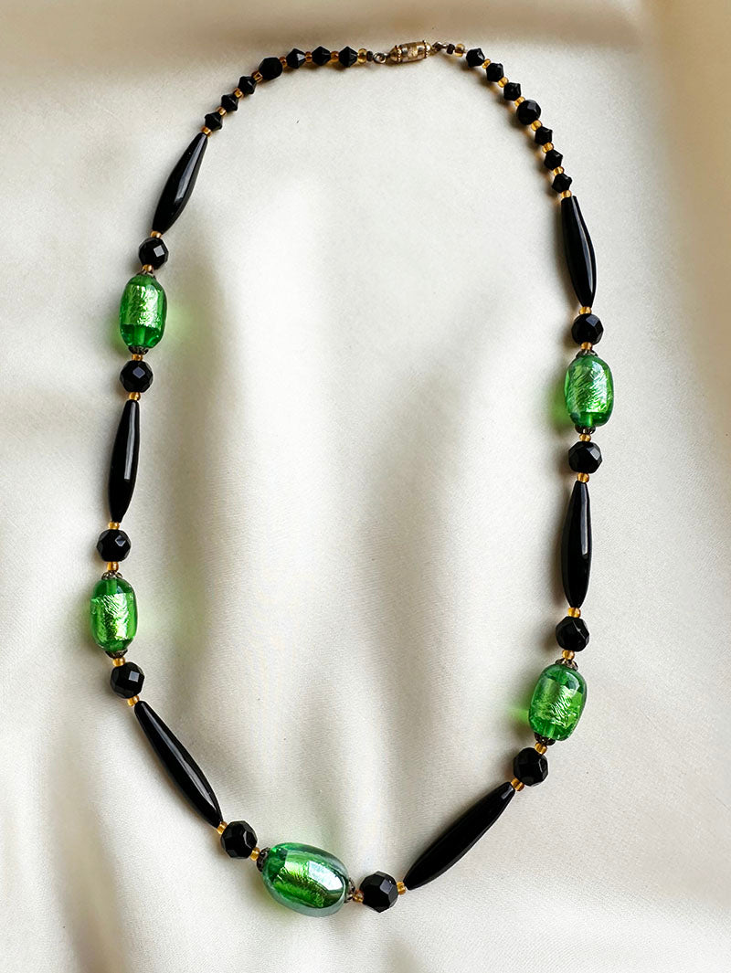 Zwart/groene glazen halsketting