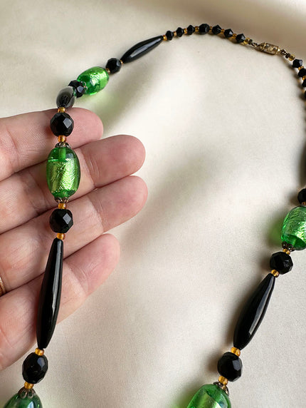 Zwart/groene glazen halsketting