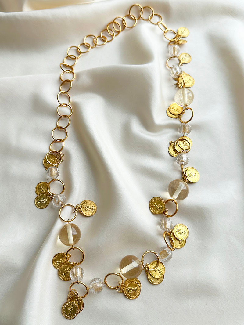 Gouden ketting met munten