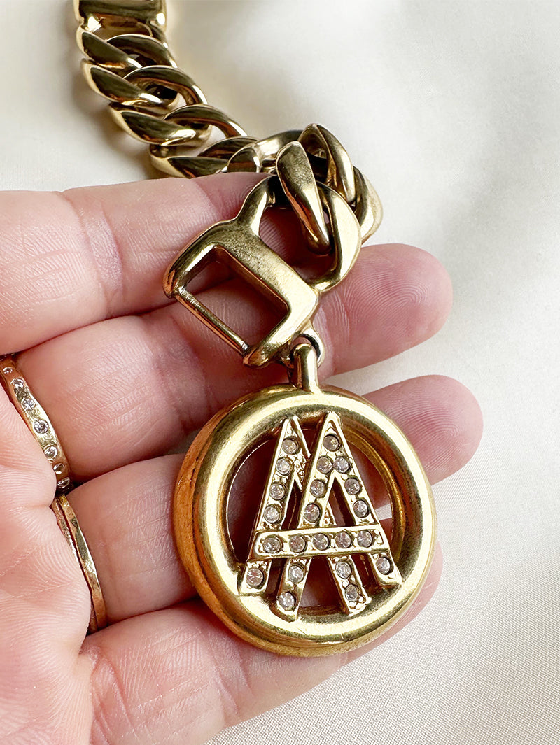 Chunky designer armband