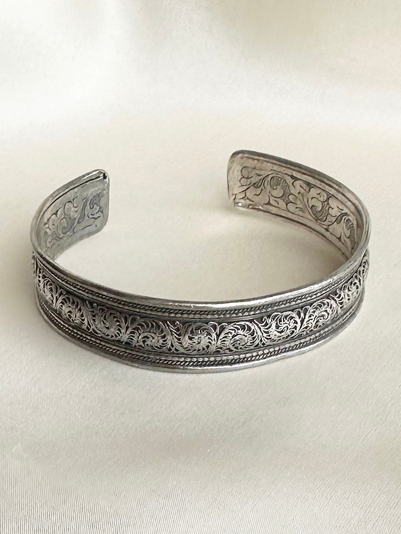 Zilveren filligraan cuff armband