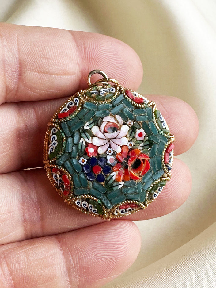 Micromozaïek kettinghanger