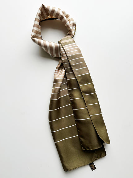 Gestreepte lange zijden sjaal