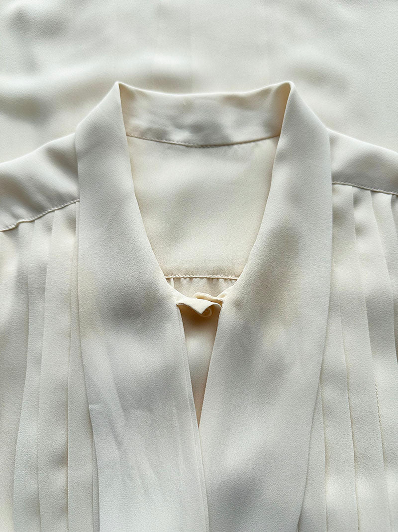Roomkleurige strikblouse