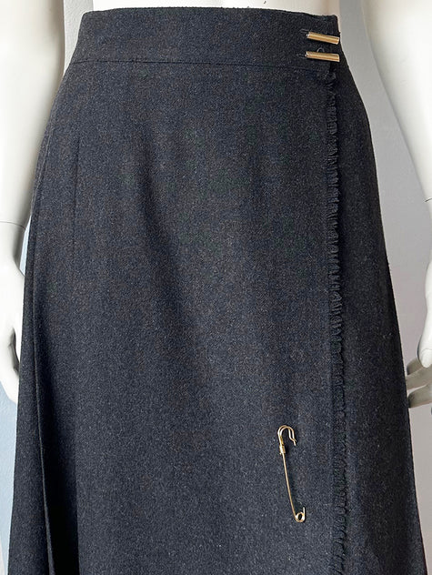 Donkergrijze wollen plooirok