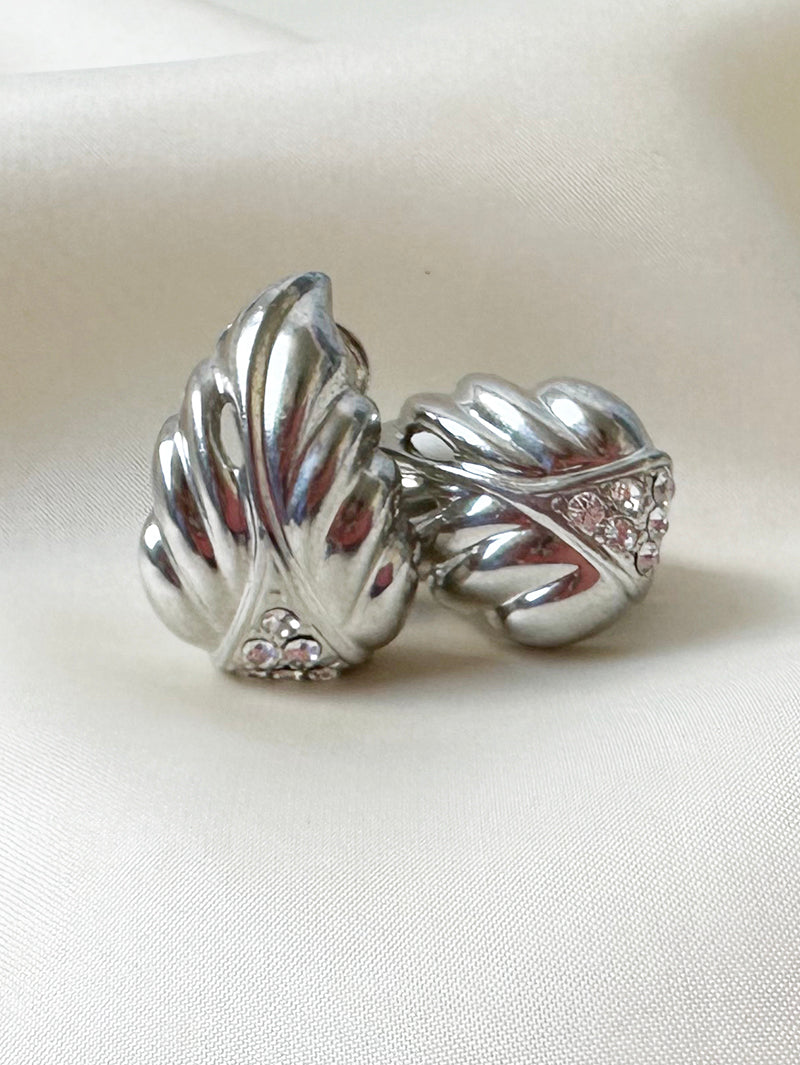 Zilveren blaadjes clip oorbellen