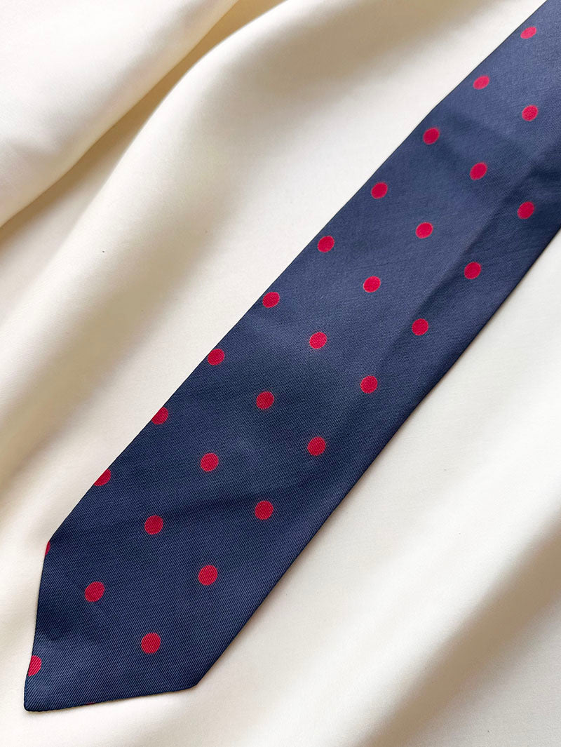 Smalle blauwe/rode zijden polkadot stropdas