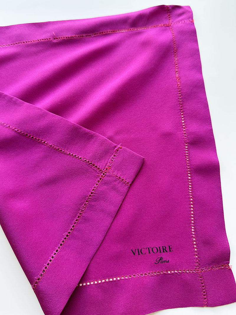 Paars/roze zijden pochet