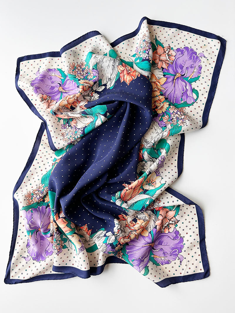 Zijden floral & polkadot sjaal