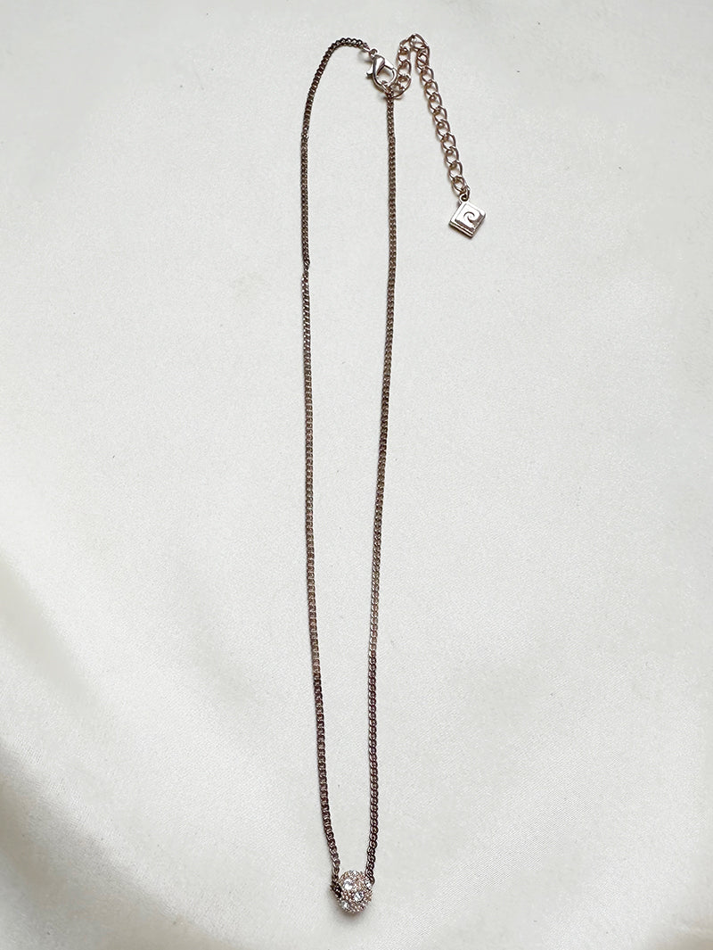 Zilveren kettinkje met balletje