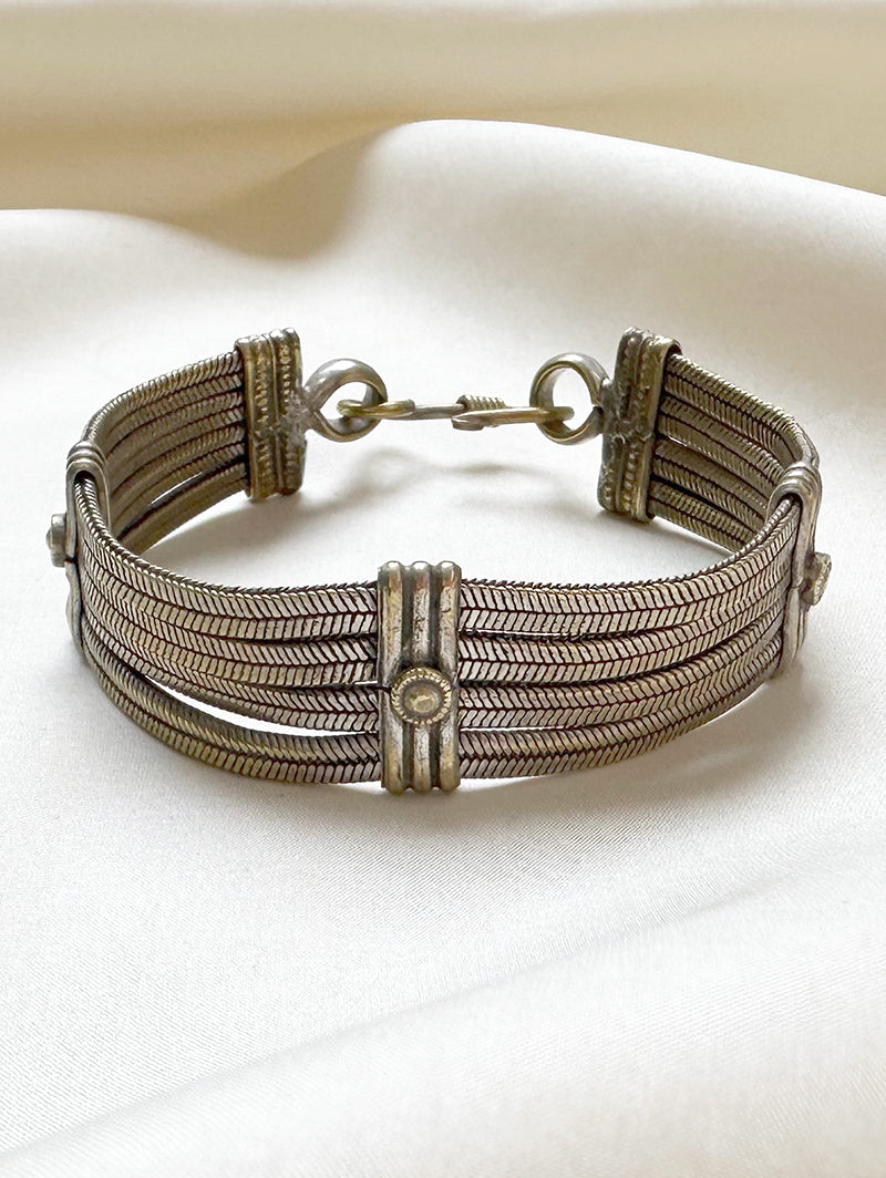 Brede metalen armband
