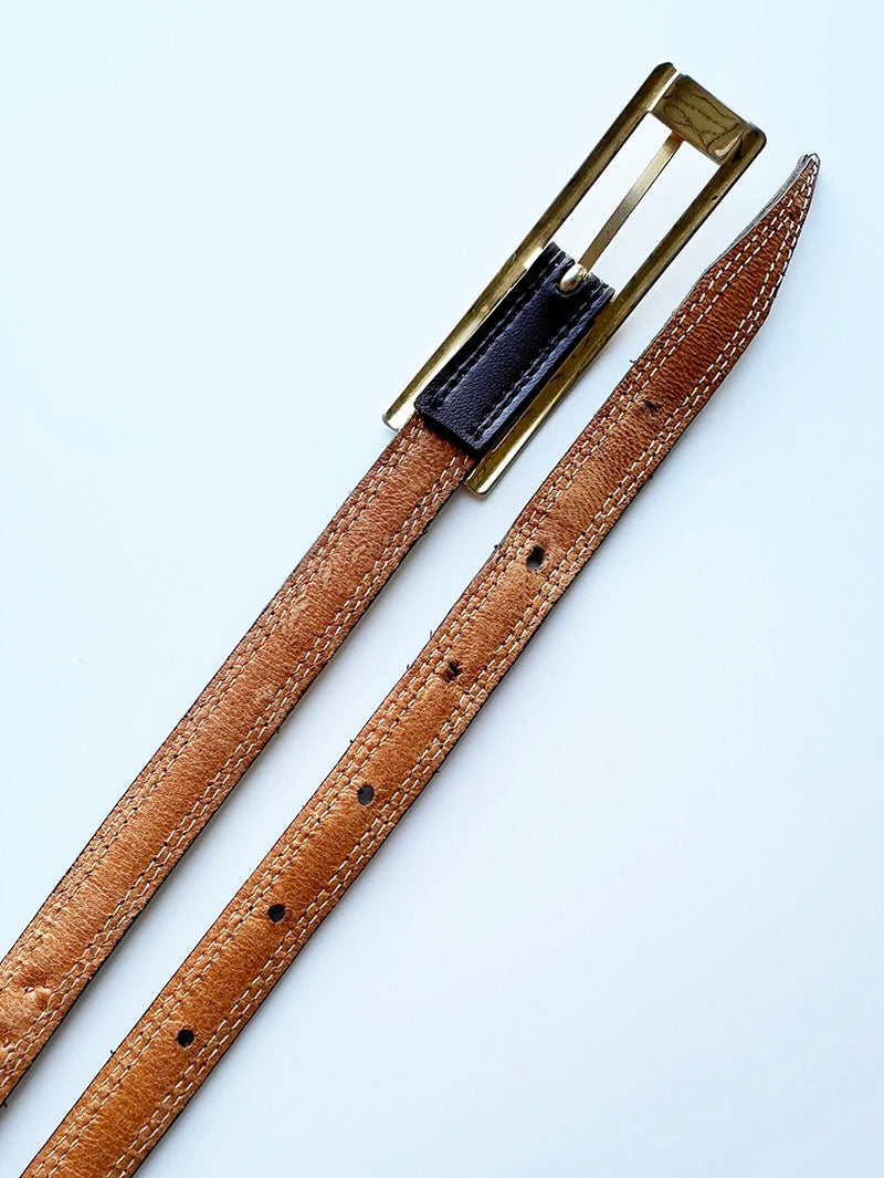 Smal bruin ceintuurtje met gouden details