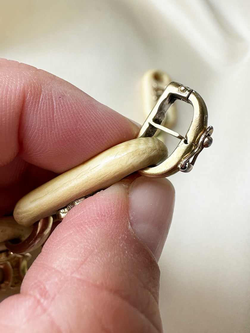 Schakelarmband van hout