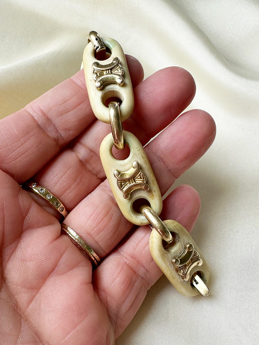 Schakelarmband van hout