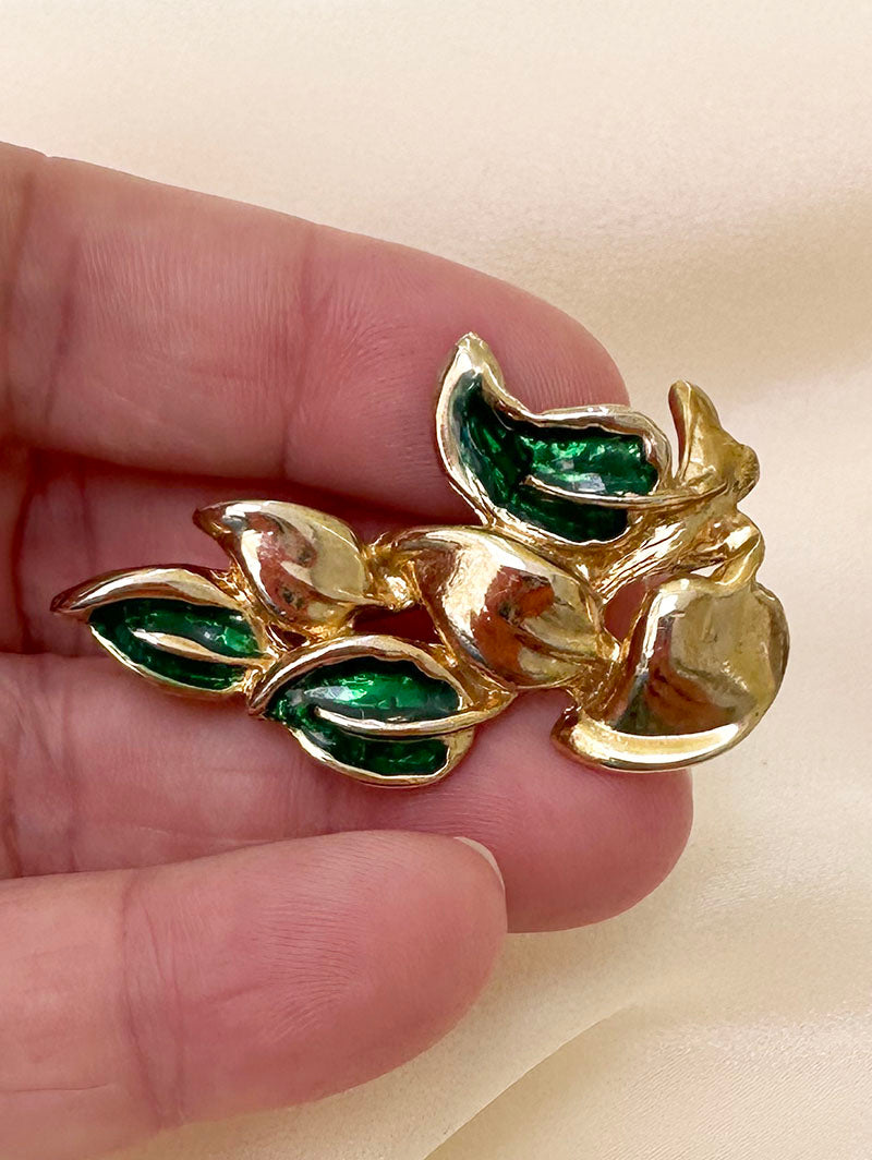 Groen/gouden takje broche