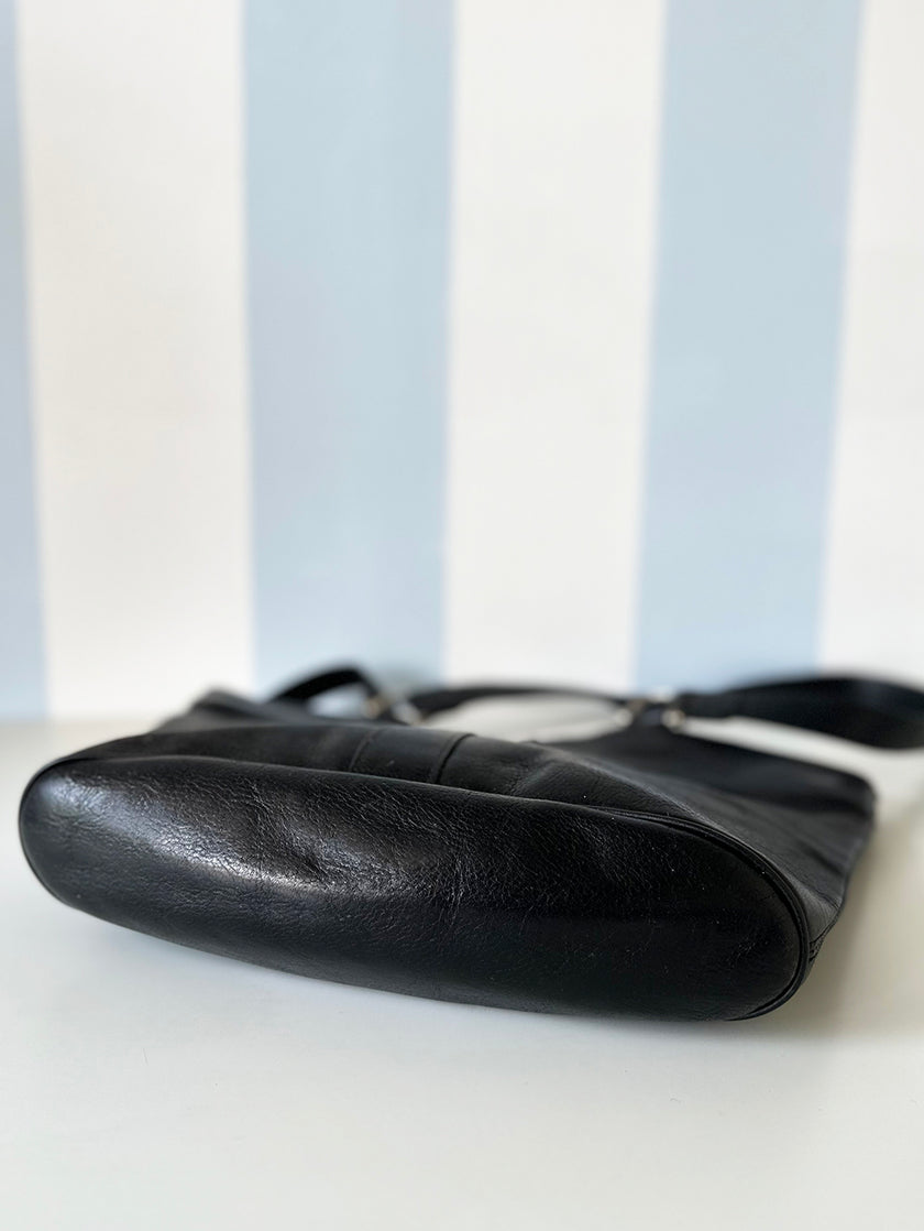 Zwarte leren schoudertas