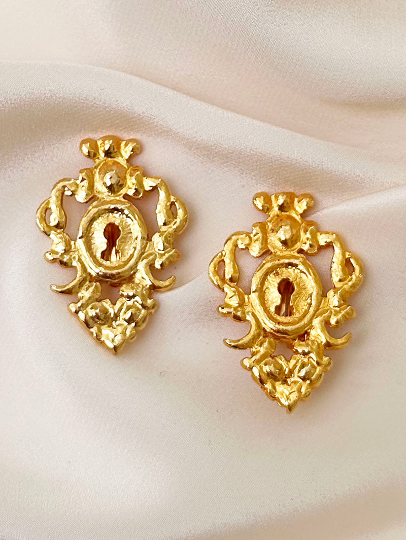 Vergulde designer clip oorbellen