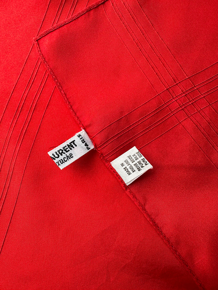 Knalrode zijden designer pochet