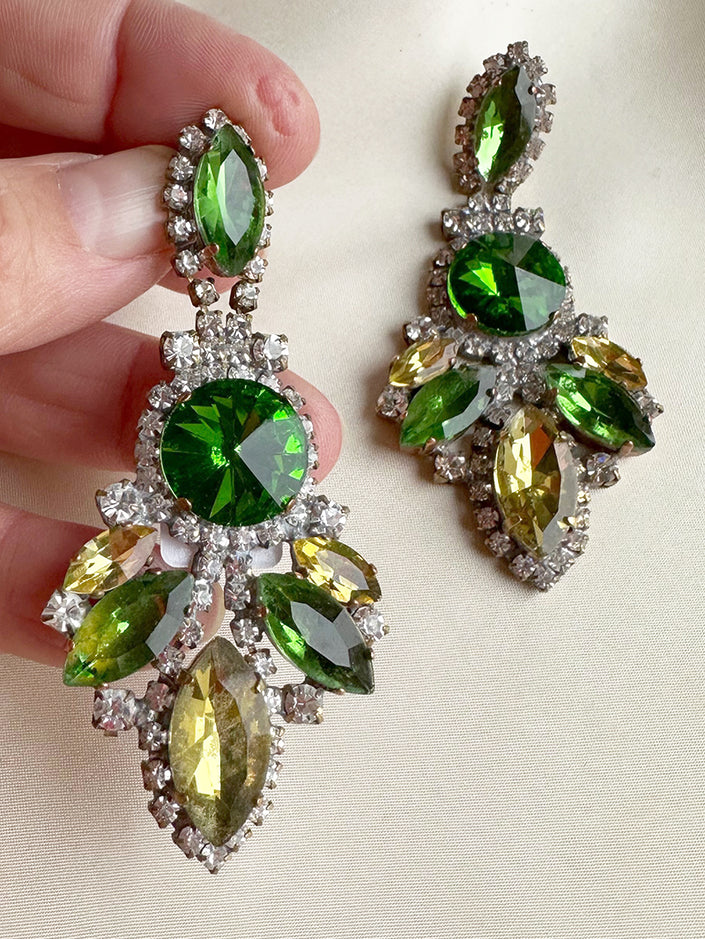 Groen/gele kristalglazen oorhangers met steker