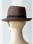 Donkergrijze fedora
