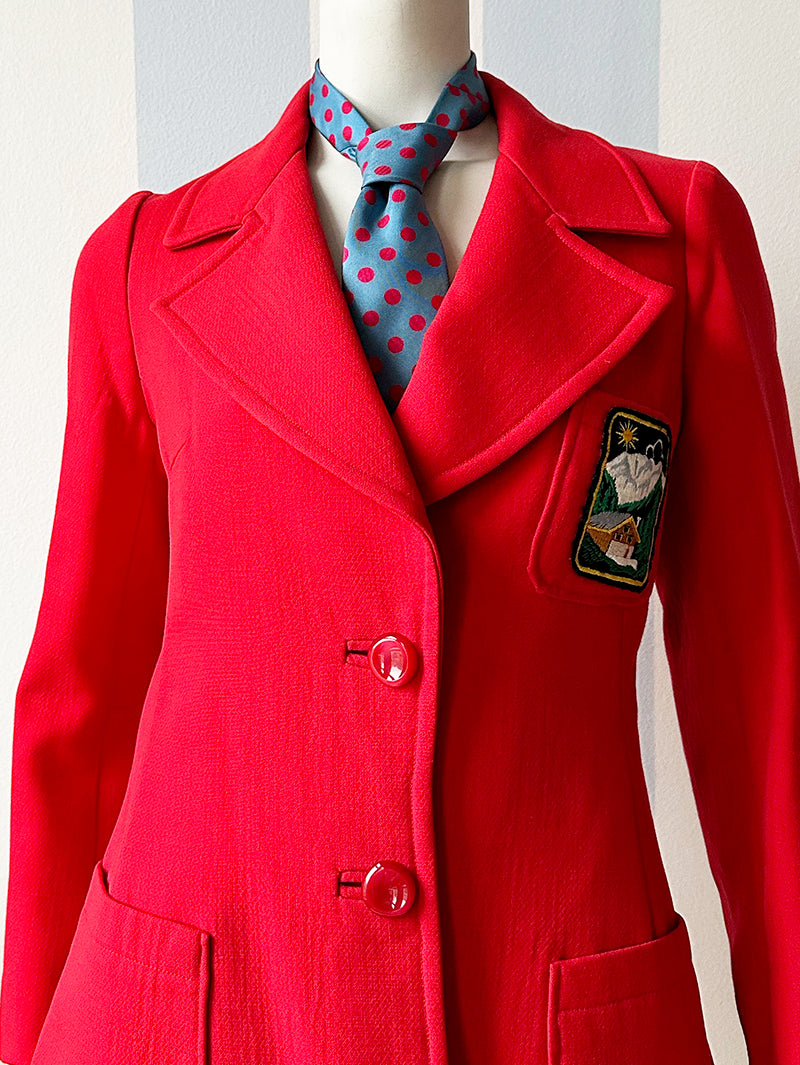 Rood handgemaakt jasje