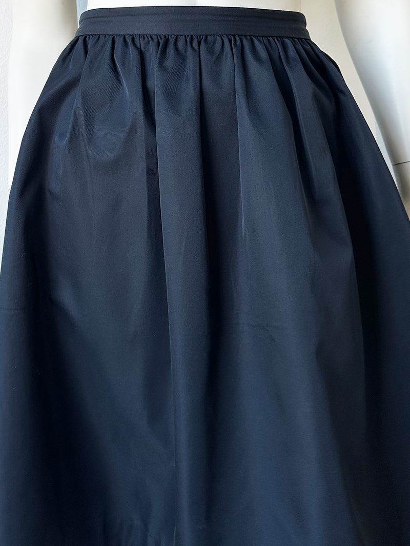 Donkerblauwe wijde rok