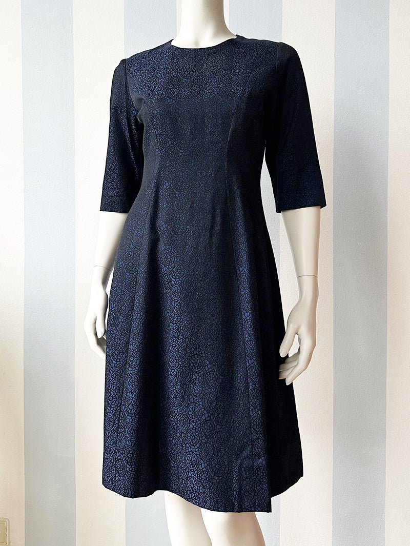 Zwart/blauwe jacquard jurk