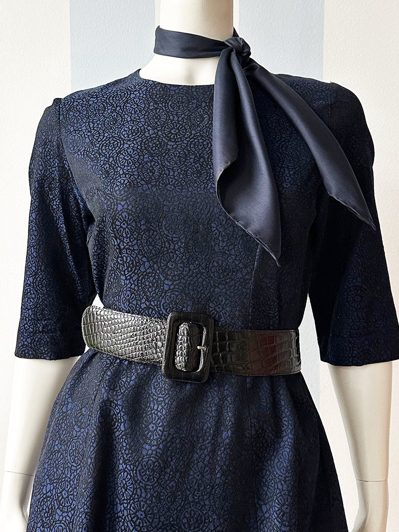 Zwart/blauwe jacquard jurk