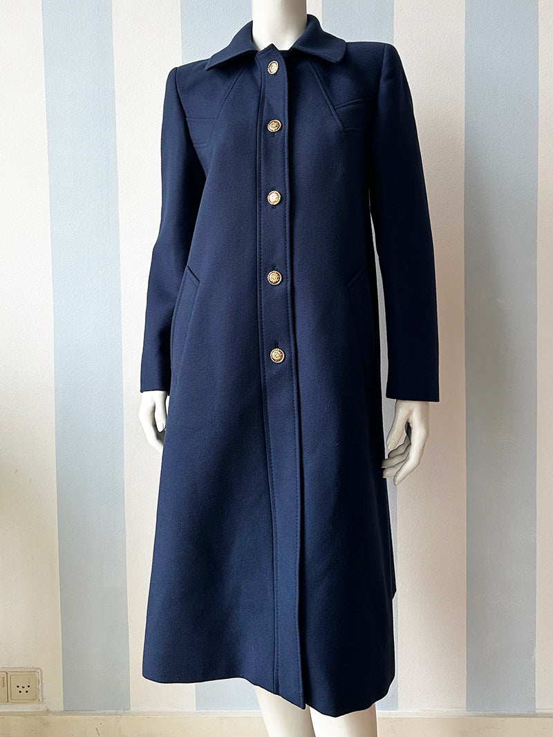 Donkerblauwe wollen mantel