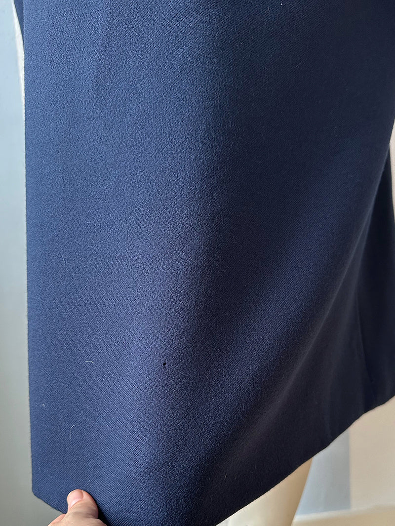 Donkerblauwe wollen mantel