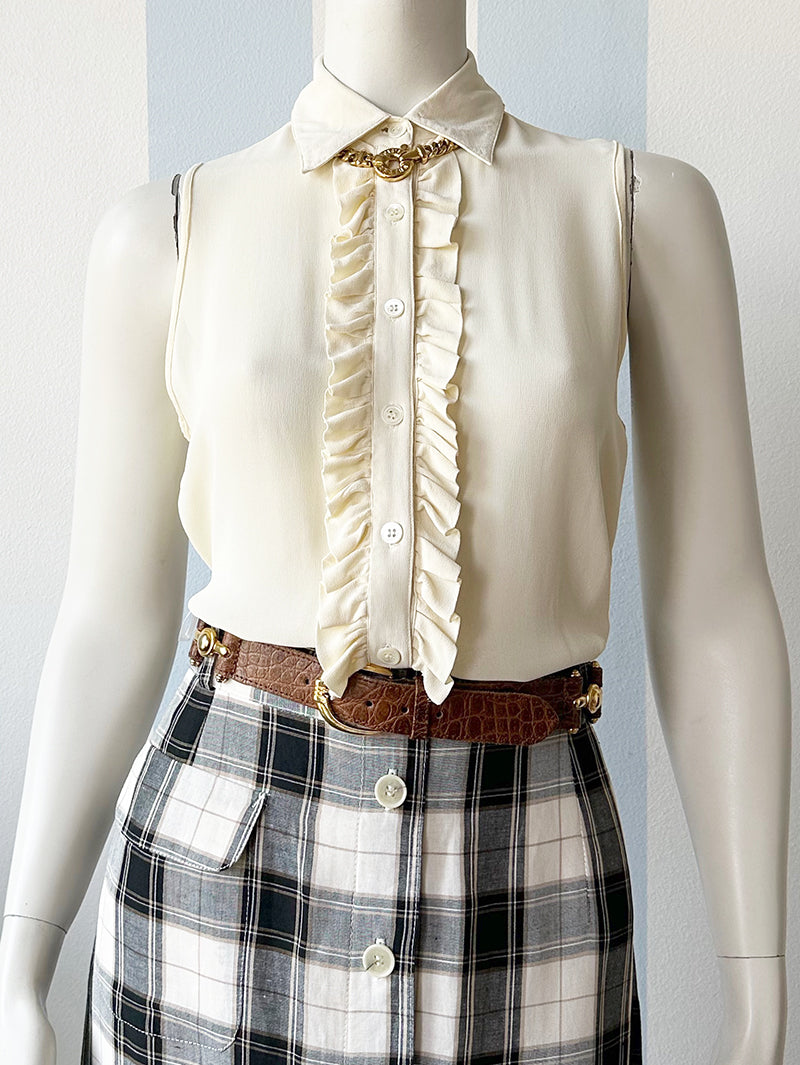 Witte designer roezeltop