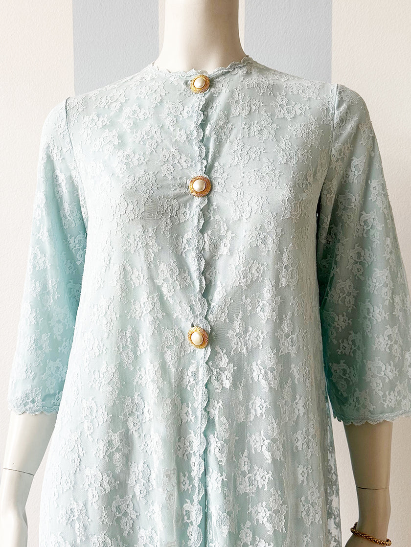Lichtblauw kanten jasje