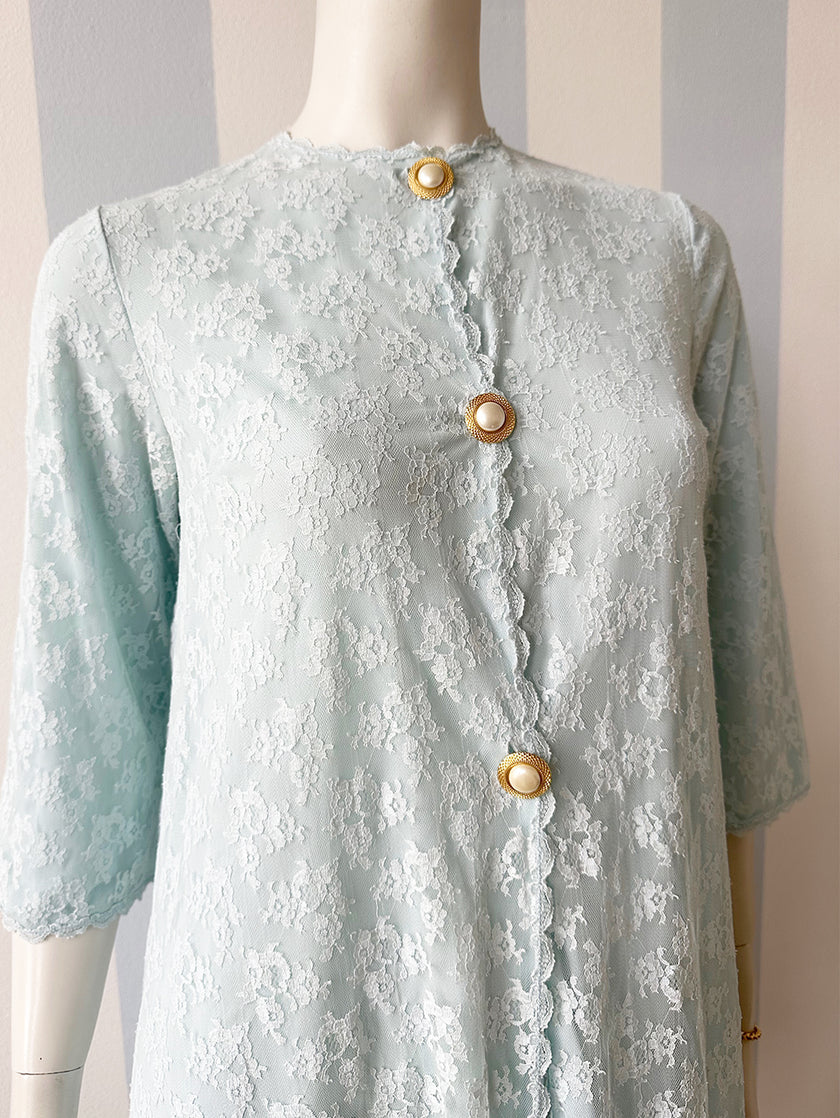 Lichtblauw kanten jasje