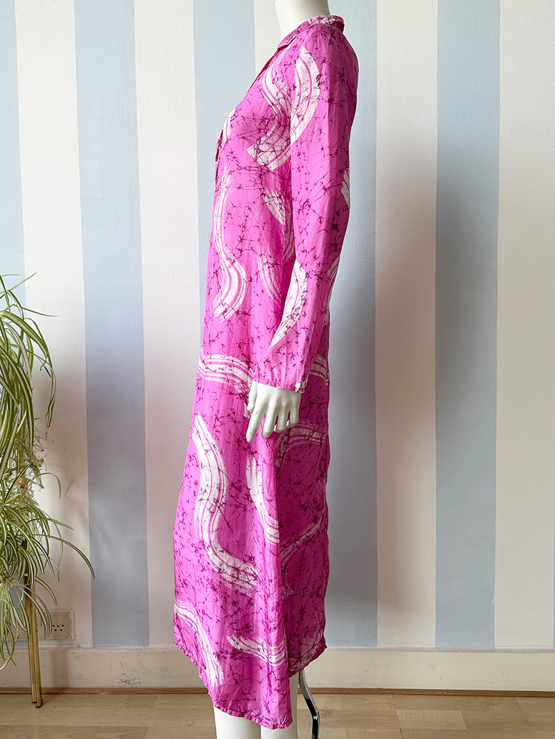 Roze zijden strandjurk