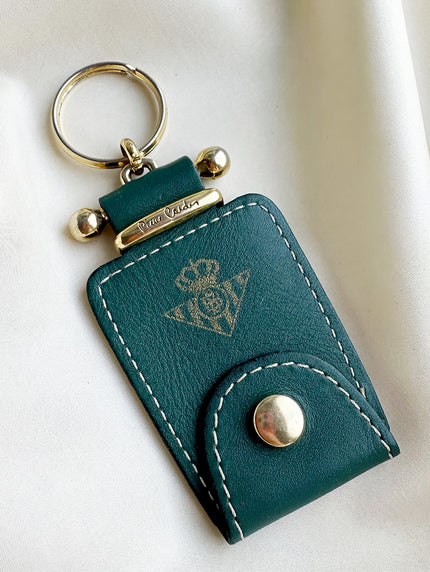 Groene leren sleutelhanger